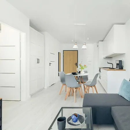 Apartmán Baltycka Stylish With Parking Near The Port In By Renters *