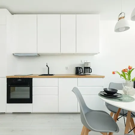 Baltycka Stylish With Parking Near The Port In By Renters Apartamento Kołobrzeg
