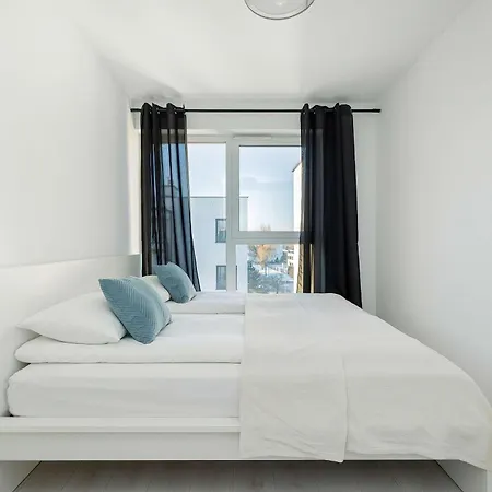 Baltycka Stylish With Parking Near The Port In By Renters דירה
