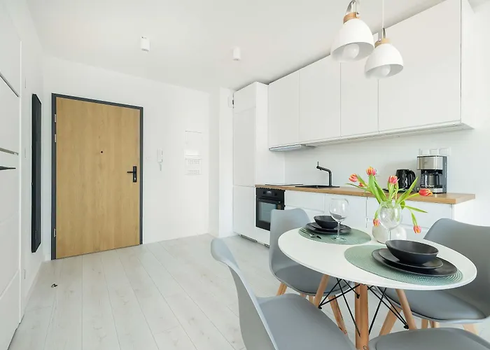 Baltycka Stylish With Parking Near The Port In By Renters Apartmán