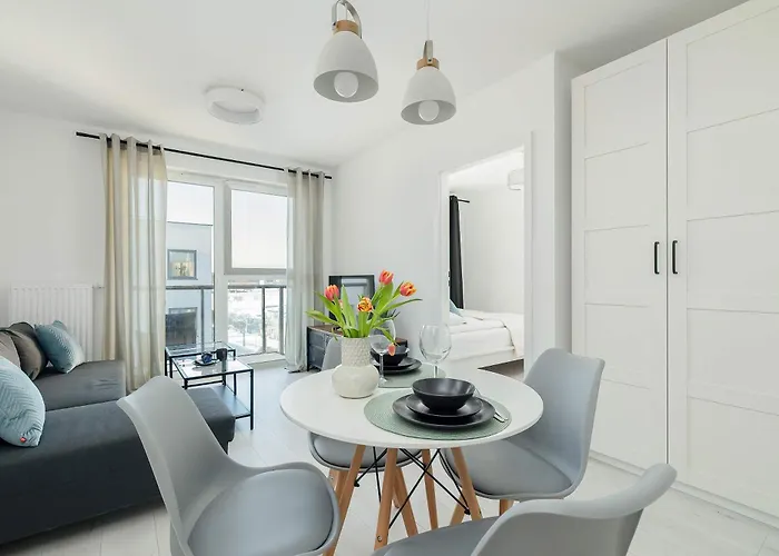 Baltycka Stylish With Parking Near The Port In By Renters Apartmán *