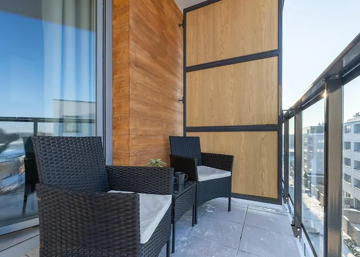 Baltycka Stylish With Parking Near The Port In By Renters Kolobřeh