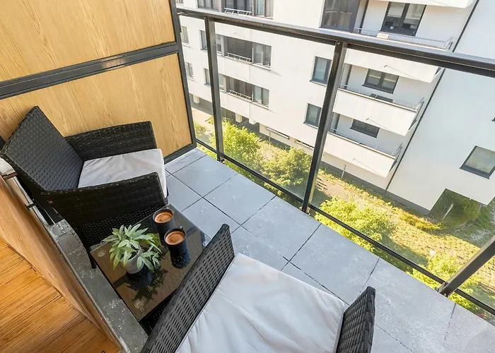 Baltycka Stylish With Parking Near The Port In By Renters Apartmán *